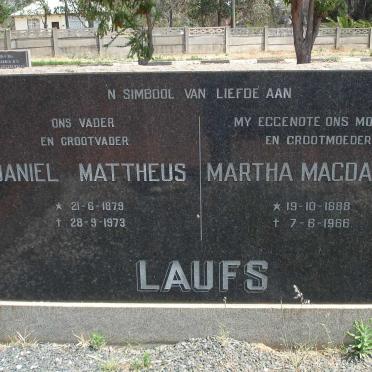 LAUFS Daniel Mattheus 1879-1973 &amp; Martha Magdalena 1888-1966