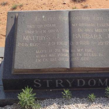 STRYDOM Matthys J. 1872-1969 &amp; Barbara J.E. 1880-1964