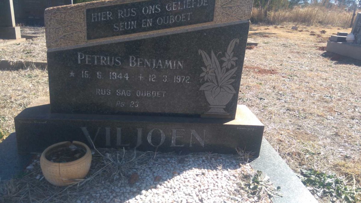 VILJOEN Petrus Benjamin 1944-1972