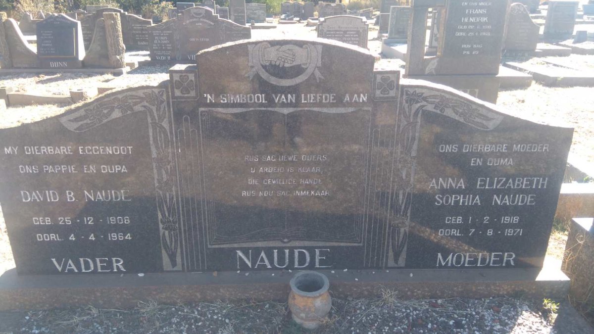 NAUDE David B. 1908-1964 &amp; Anna Elizabeth Sophia 1918-1971