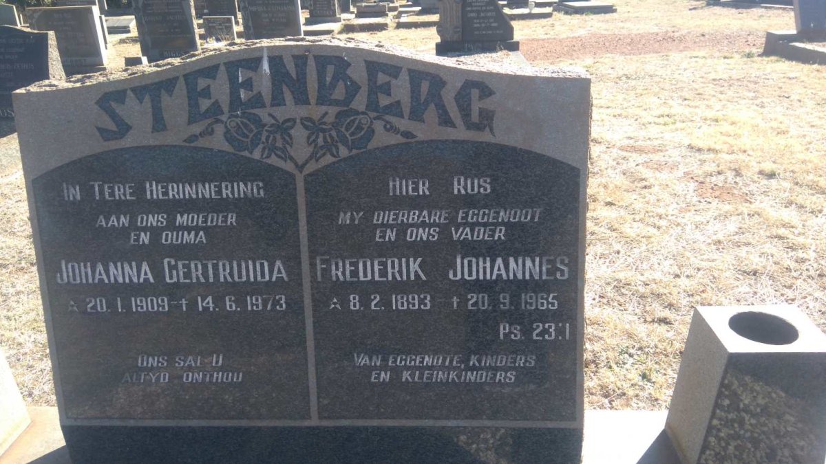 STEENBERG Frederik Johannes 1893-1965 &amp; Johanna Gertruida 1909-1973