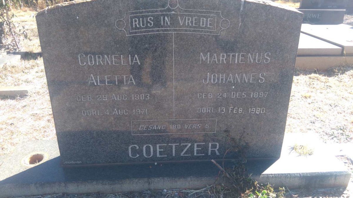 COETZER Martienus Johannes 1897-1980 &amp; Cornelia Aletta 1903-1971