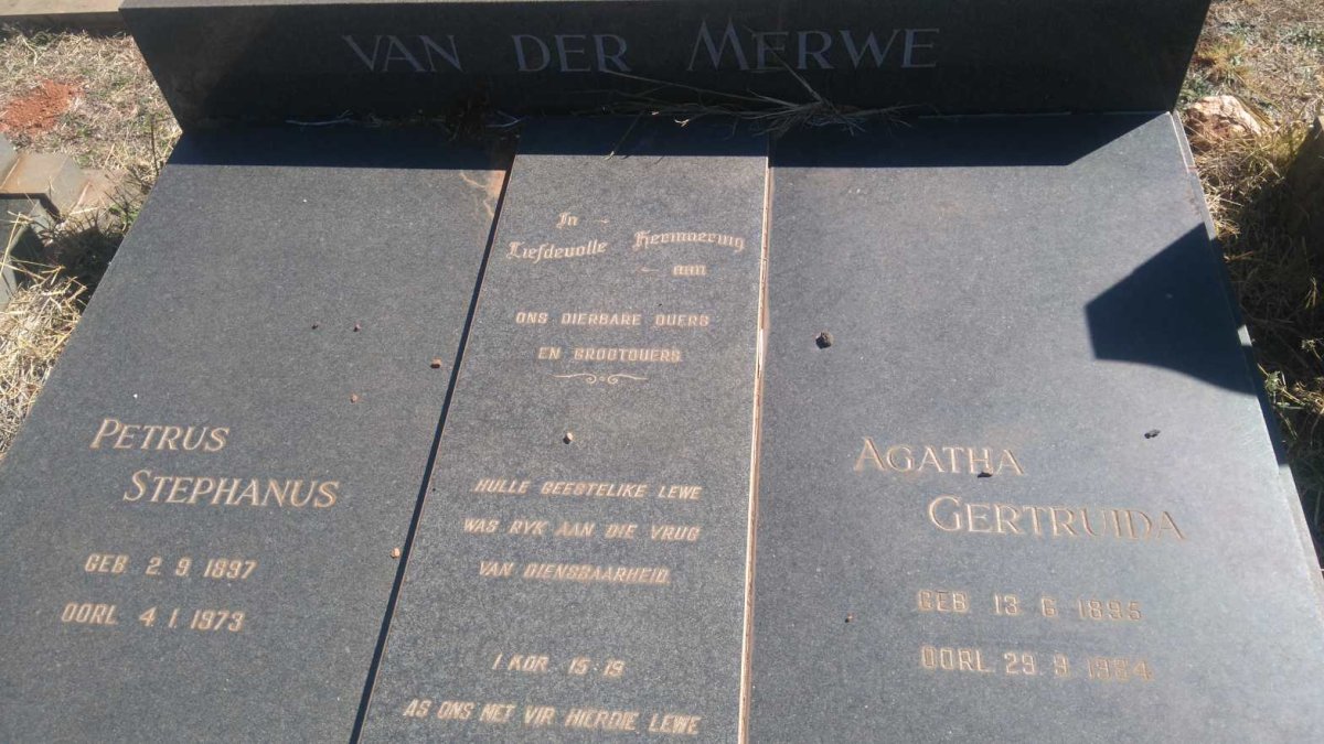 MERWE Petrus Stephanus, van der 1897-1973 &amp; Agatha Gertruida 1895-1984