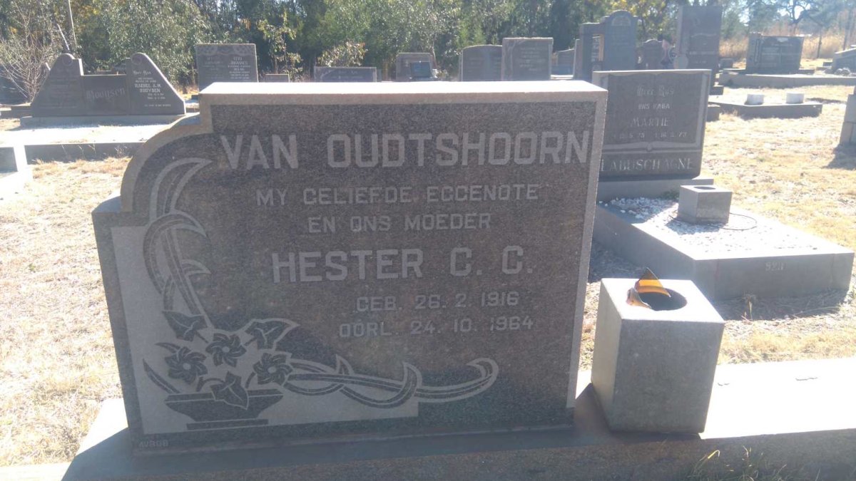 OUDTSHOORN Hester C.C., van 1916-1964