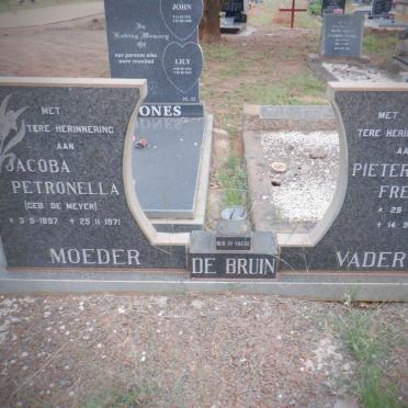 BRUIN Pieter Frederick, de 1892-1967 &amp; Jacoba Petronella DE MEYER 1897-1971