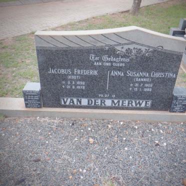 MERWE Jacobus Frederik, van der 1898-1978 &amp; Anna Susanna Christina 1909-1988