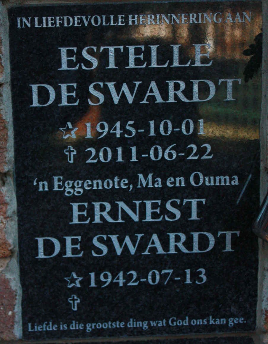 SWARDT Ernest, de 1942- &amp; Estelle 1945-2011