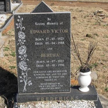 FREDERICKS Edward Victor 1923-1988 &amp; Bertha 1923-1996