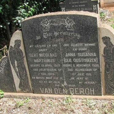 BERGH Gert Nicolaas Marthinus, van den 1909-1960 &amp; Anna Susanna OOSTHUIZEN 1905-1971