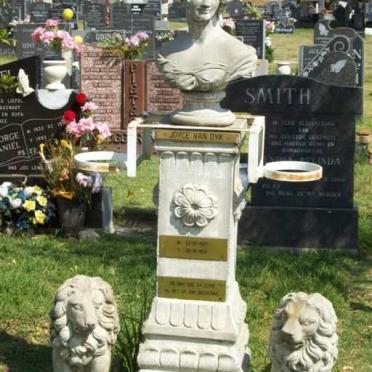 DYK Joyce, van 1937-1993