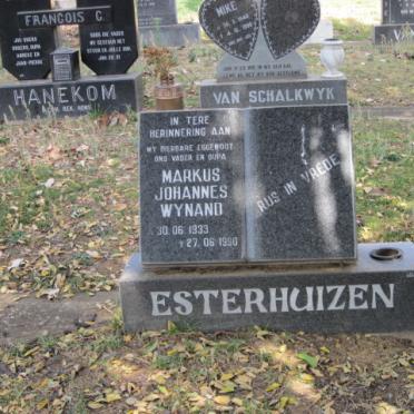 ESTERHUIZEN Markus Johannes Wynand 1933-1990