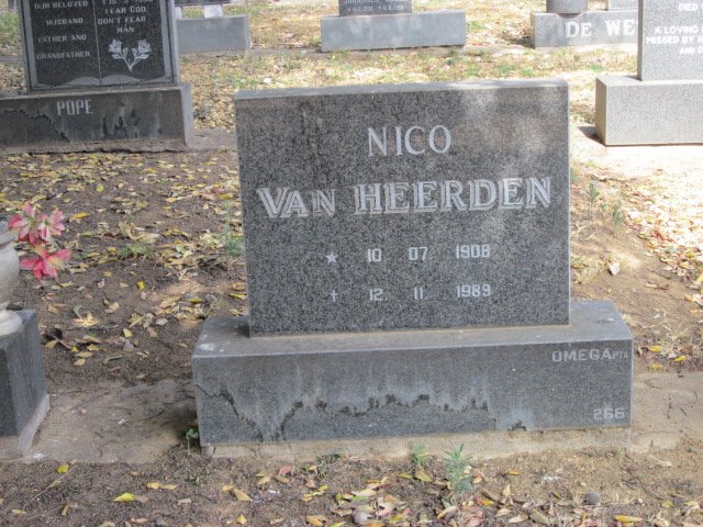 HEERDEN Nico, van 1908-1989