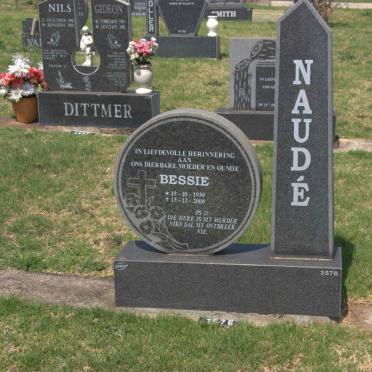 NAUDE Bessie 1930-2000