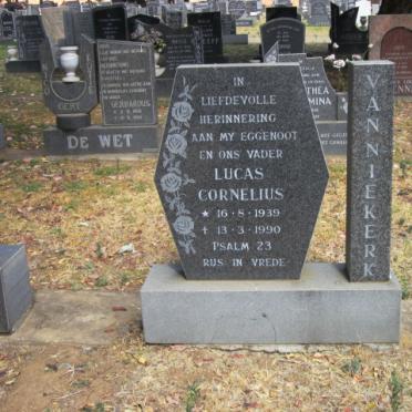 NIEKERK Lucas Cornelius, van 1939-1990
