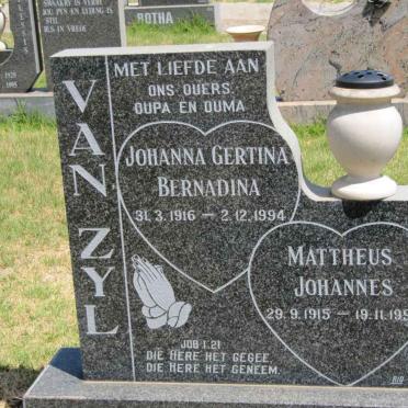 ZYL Mattheus Johannes, van 1915-1998 &amp; Johanna Gertina Bernadina 1916-1994