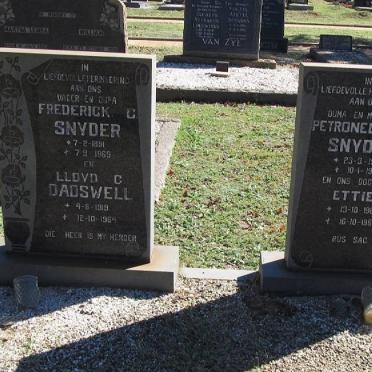 SNYDER Frederick C. 1891-1969 &amp; Petronella S. 1903-1960 :: DADSWELL 1919-1964? ::  SNYDER Ettie 1964-1964