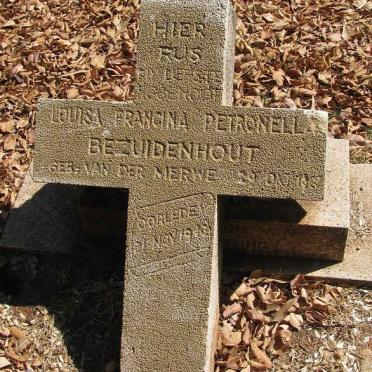 BEZUIDENHOUT Louisa Francina Petronella nee VAN DER MERWE