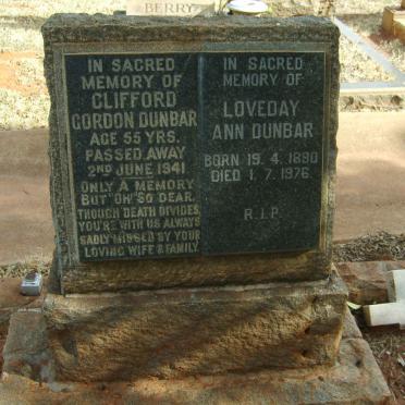 DUNBAR Clifford Gordon -1941 &amp; Ann LOVEDAY 1890-1976