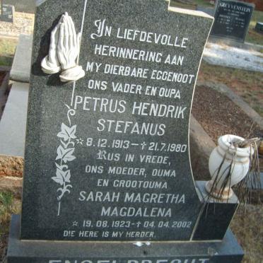 ENGELBRECHT Petrus Hendrik Stefanus 1913-1980 &amp; Sarah Magretha Magdalena 1923-2002