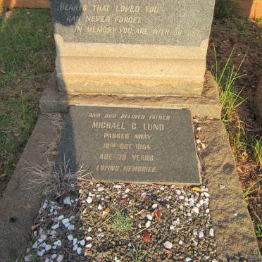 LUND Michael C. -1954