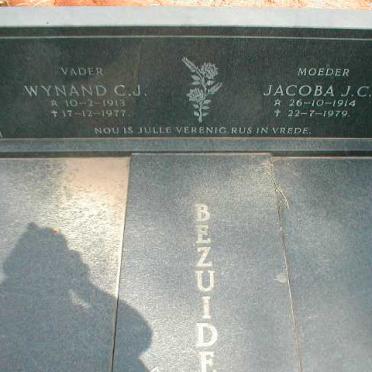 BEZUIDENHOUT Wynand C.J. 1913-1977 &amp; Jacoba J.C. 1914-1979
