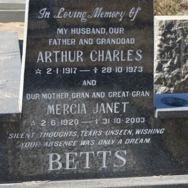 BETTS Arthur Charles 1917-1973 &amp; Mercia Janet 1920-2003
