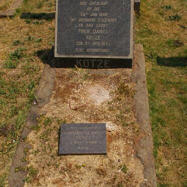 KOTZE Philip Daniel 1897-1949 &amp; Margaretha Maria 1904-1989