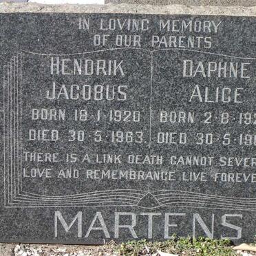 MARTENS Hendrik Jacobus 1920-1963 &amp; Daphne Alice 1920-1963