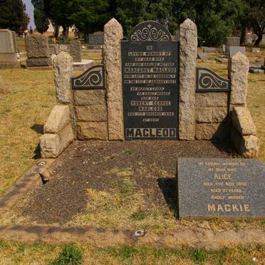 MACLEOD Robert George -1942 &amp; Margaret -1937 :: MACKIE Alice -1946