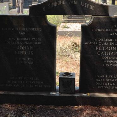 PRINSLOO Johan Hendrik 1919-1988 &amp; Petronella Catharina OOSTHUIZEN 1918-1986