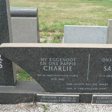 SAUNDERS Charlie 1920-1976 &amp; Cornelia Elizabeth 1924-1999