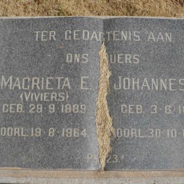 ? Johannes F. 1874-1950 &amp; Magrieta E. VIVIERS 1889-1964