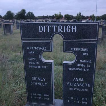 DITTRICH Sidney Stanley 1920-2013 & Anna Elizabeth OOSTHUIZEN 1928-2013
