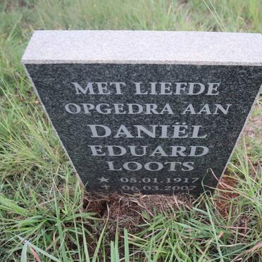 LOOTS Daniel Eduard 1917-2007