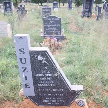 SCHALKWYK Suzie, van 1945-2019