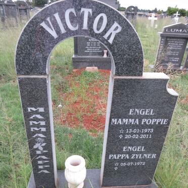 VICTOR Zylner 1972- & Poppie 1973-2011