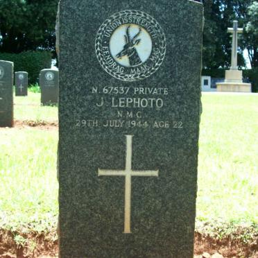 LEPHOTO J. -1944