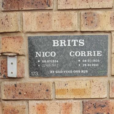 BRITS Nico 1934-2012 &amp; Corrie 1935-2011