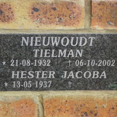 NIEUWOUDT Tielman 1932-2002 &amp; Hester Jacoba 1937-