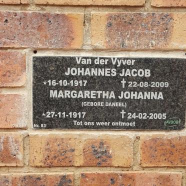 VYVER Johannes Jacob, van der 1917-2009 &amp; Margaretha Johanna DANEEL 1917-2005