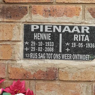 PIENAAR Hennie 1933-2008 &amp; Rita 1936-