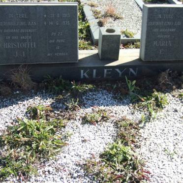 KLEYN Christoffel J.J. 1913-1975 &amp; Maria E. 1921-       