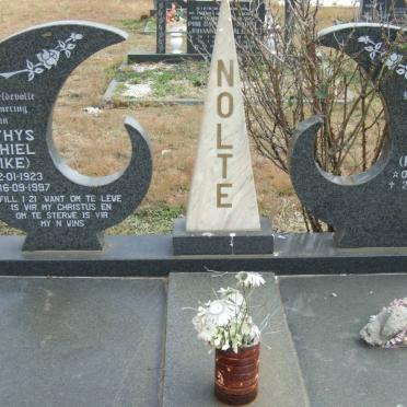 NOLTE Matthys Machiel 1923-1997 &amp;  Elsie Maria 1928-2010