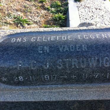 STRUWIG F.C.J. 1917-1972