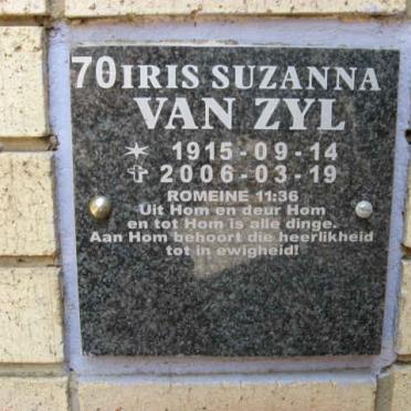 ZYL Iris Suzanna, van 1915-2006