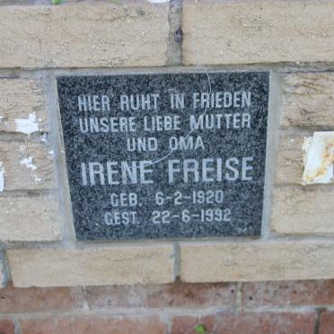 F - Vanne :: Surnames - F
