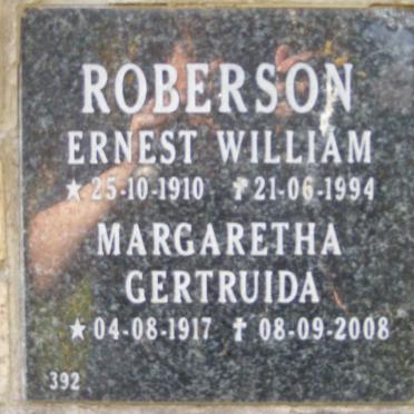 ROBERSON Ernest William 1910-1994 &amp; Margaretha Gertruida 1917-2008
