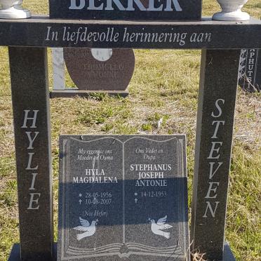 BEKKER Stephanus Joseph Antonie 1953- &amp; Hyla Magdalena 1956-2007