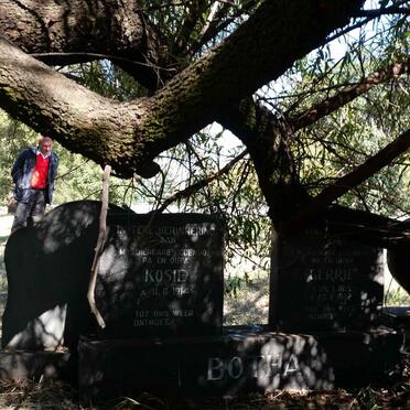 BOTHA Kosie 1914- &amp; Gerrie 1919-1982