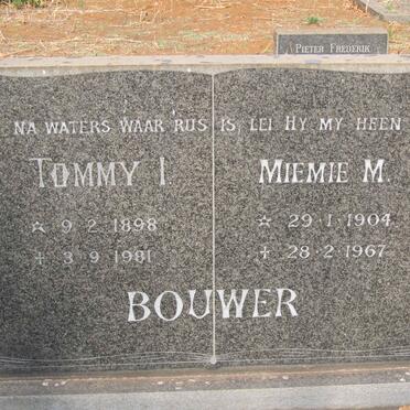 BOUWER Tommy I. 1898-1981 &amp; Miemie M. 1904-1967